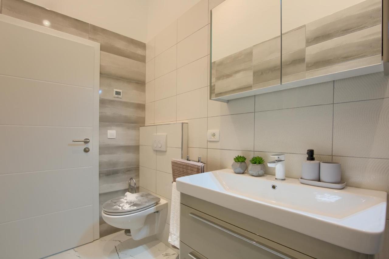 Pasko Properties Rental Pula Exteriér fotografie