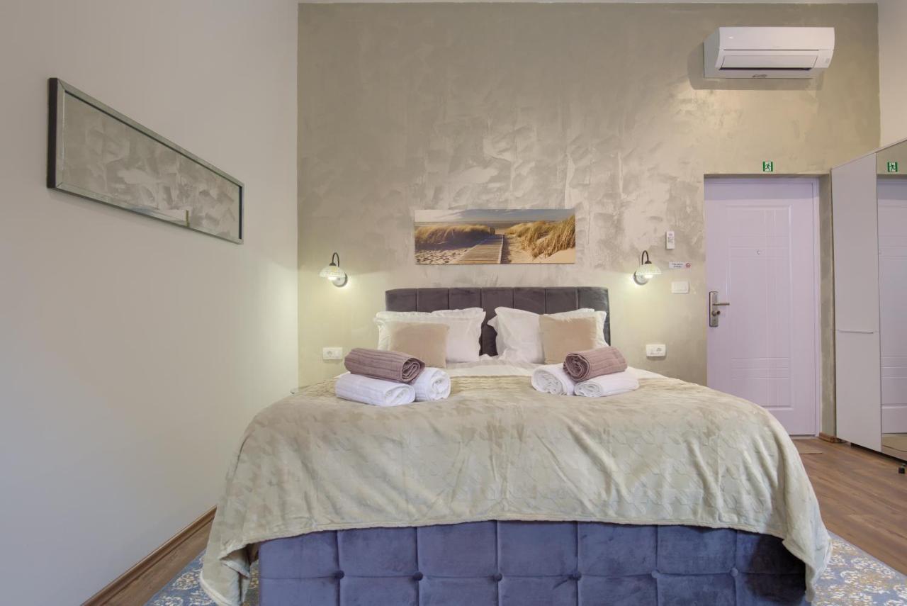 Pasko Properties Rental Pula Exteriér fotografie