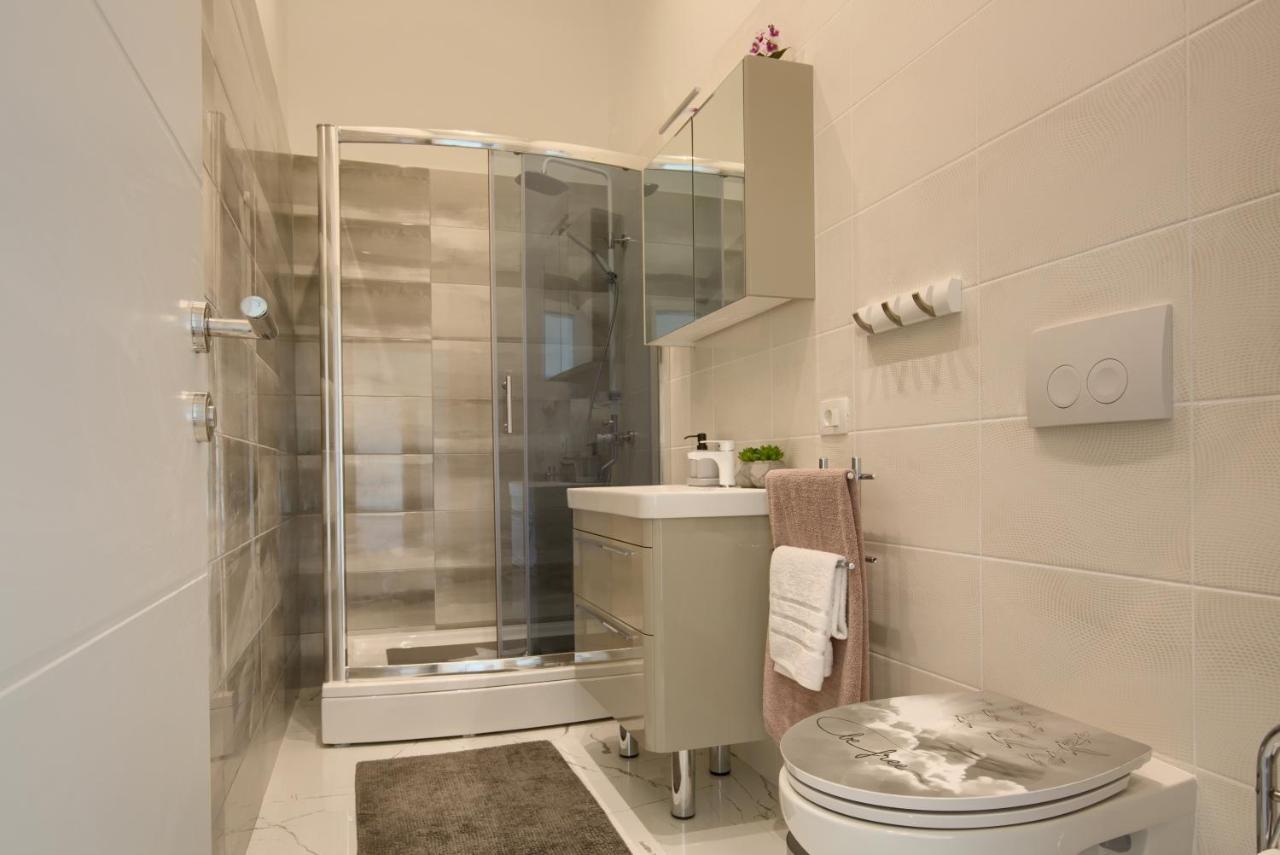 Pasko Properties Rental Pula Exteriér fotografie
